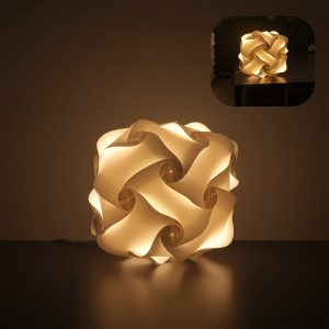Lampe à poser P025 design cube sculptural blanc Habilis Deco
